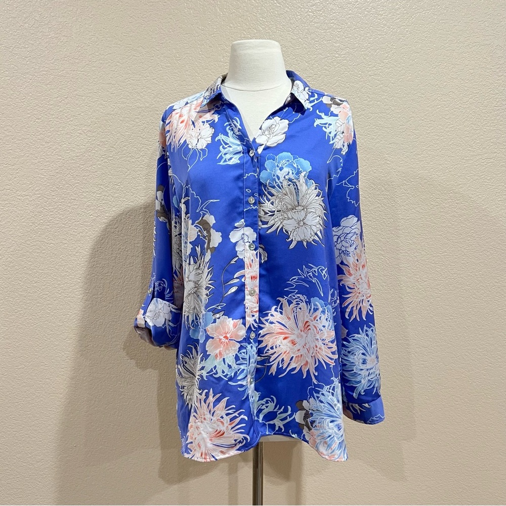 Chico’s Blue Floral Button Up Shirt Size 2 (Large) - Picture 6 of 12
